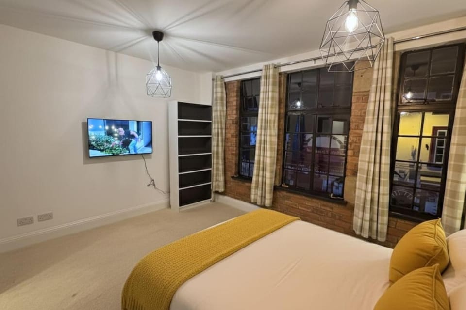 Market Street Retreat in Central Loughborough Sleeps 6 Apartment in Loughborough
