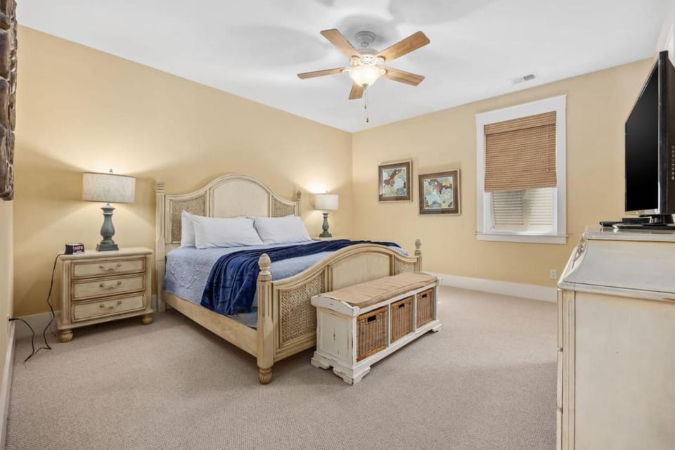 Spacious Pet-friendly Townhome at North Beach Resort, Lovely home and Great Amenities House in Briarcliffe Acres