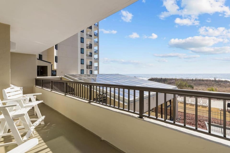 Gorgeous Oceanfront Condo Ideal location with indoor pool, hot tub and elevator House in North Myrtle Beach