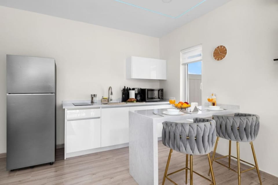 Dreamy Getaway w/ Private Pool | BBQ |5min Airport Apartment in Oranjestad