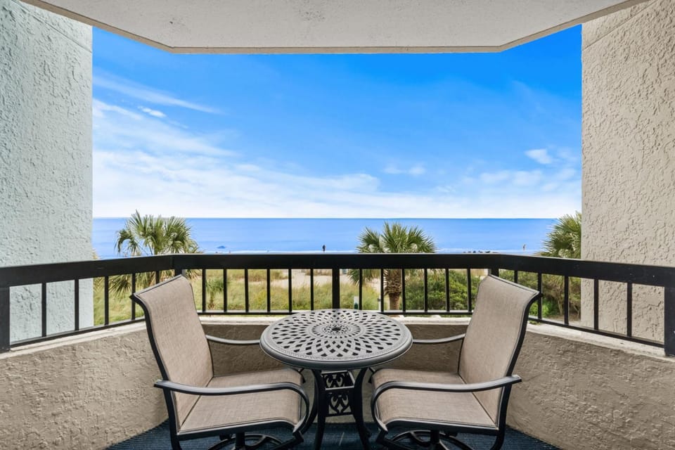 Compass Cove 255 - Oceanfront House in Myrtle Beach