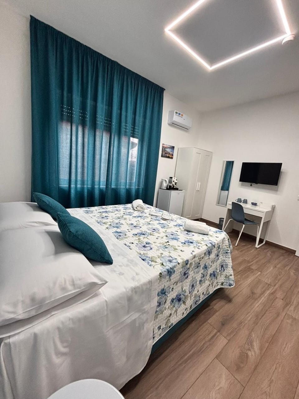 Il Faro di Santa Lucia Bed and Breakfast in Naples