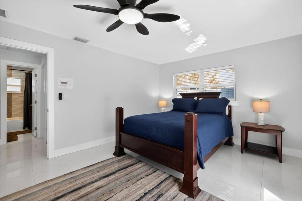 2BR Home Near Wilton Manors & Downtown House in Fort Lauderdale