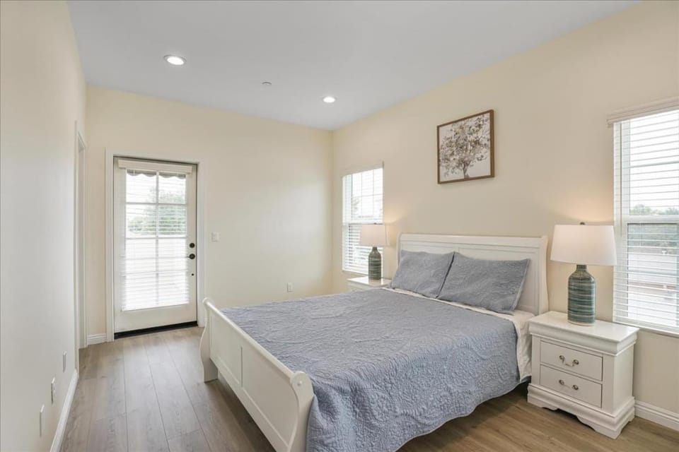 Stylish Pasadena Stay Near Old Town & Rose Bowl House in Pasadena