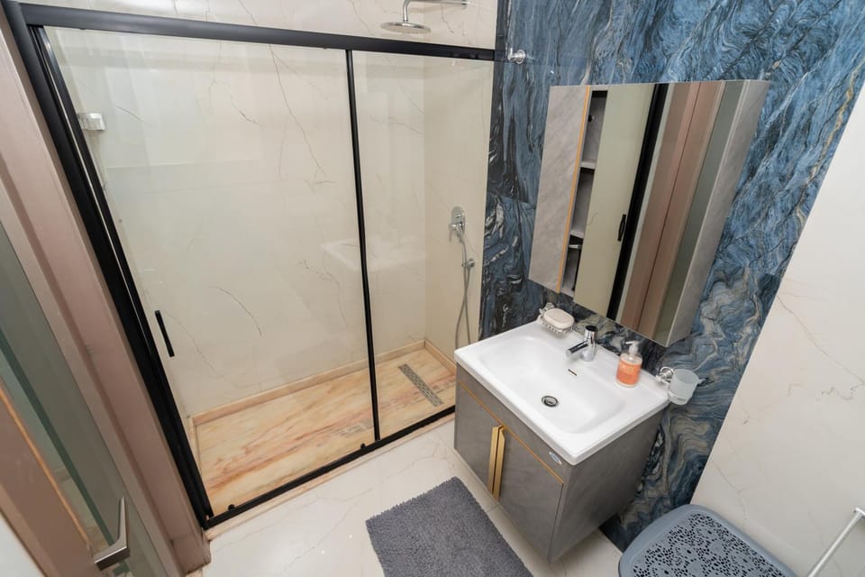Shower, Bathroom