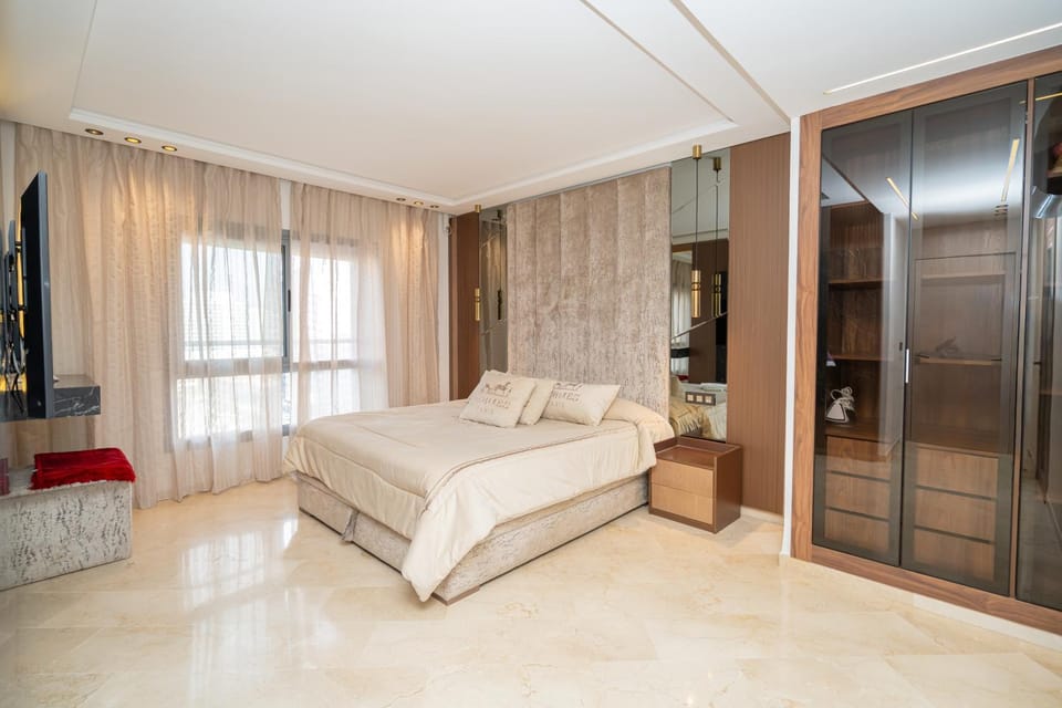 Bed, Photo of the whole room, Bedroom, wardrobe