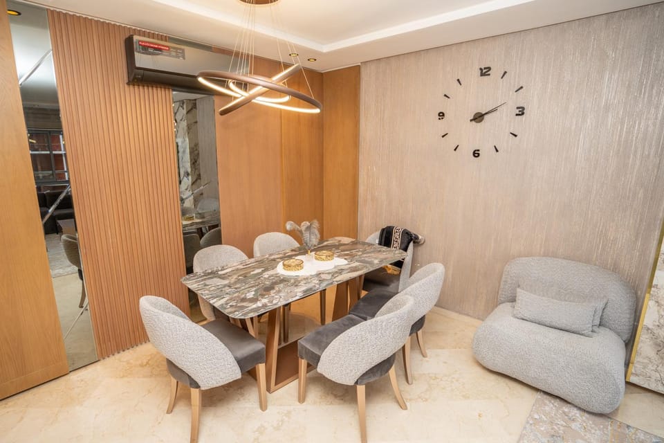 Living room, Seating area, Dining area, air conditioner
