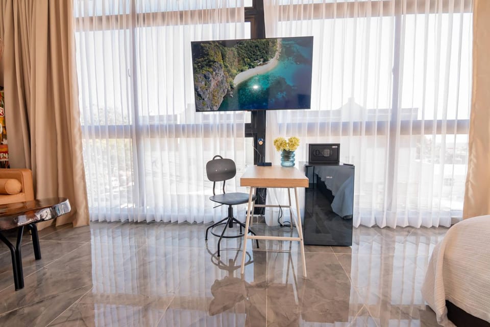 TV and multimedia, Seating area