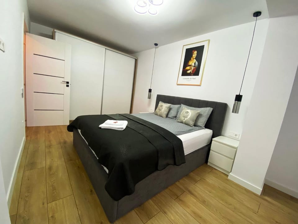 Bed, Bedroom, wardrobe