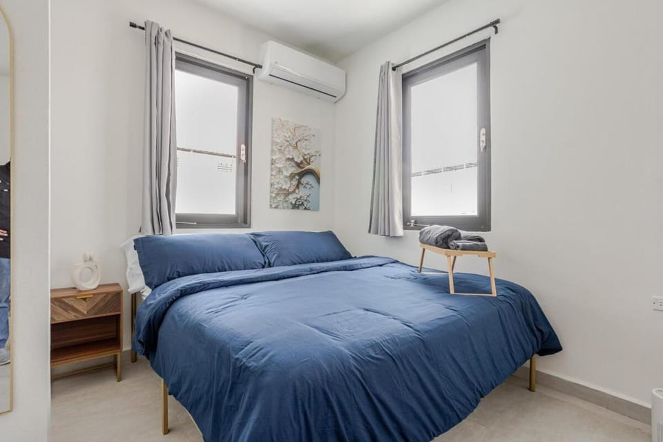 Modern 2 Bed Room Suite in Art District Apartment in San Juan