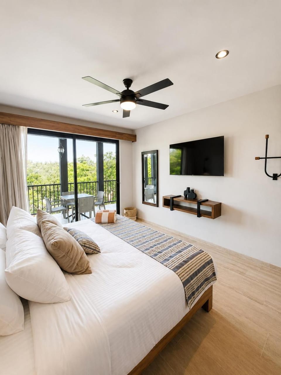 Hacienda 3BR Pool, Parking & Padel Heushaven House in State of Quintana Roo