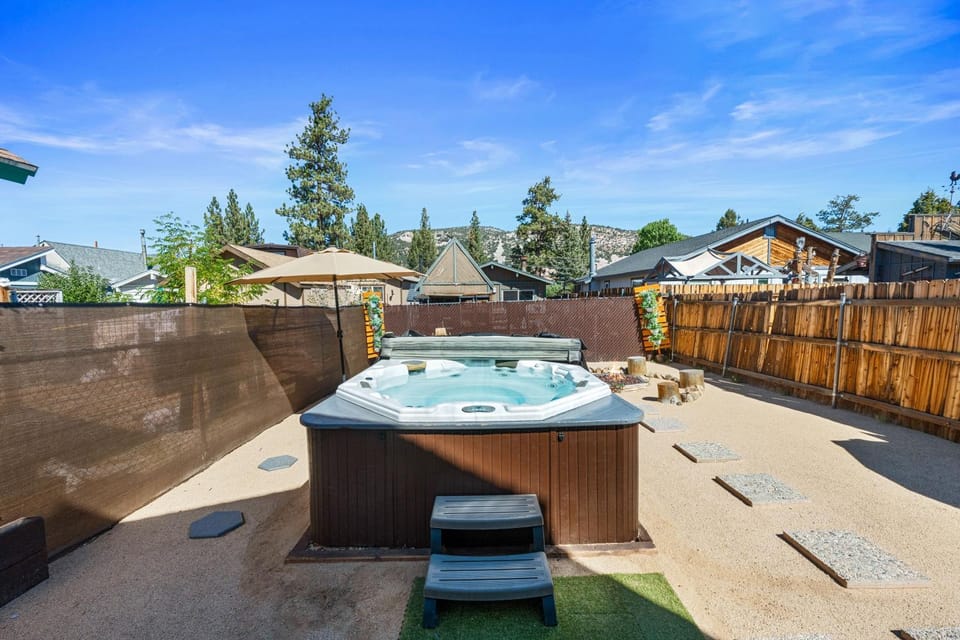Patio, Hot Tub