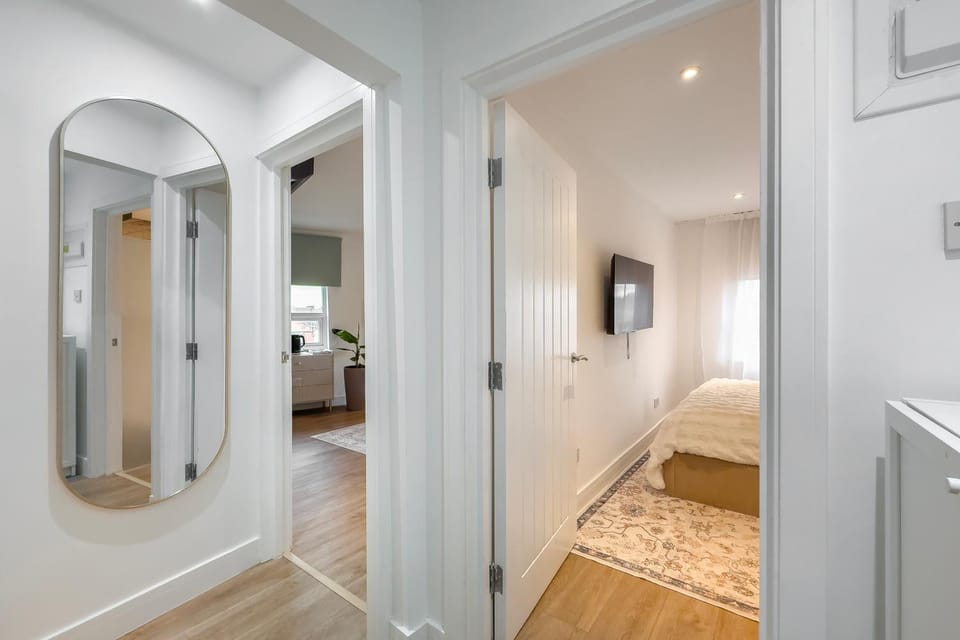 Bed, Bathroom, Bedroom, wardrobe