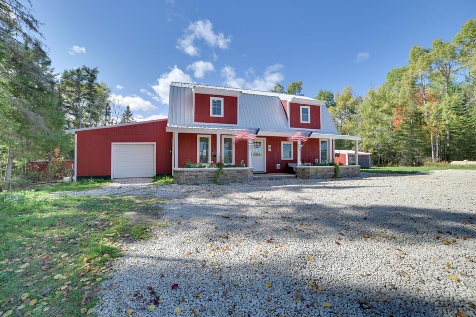 Upper Peninsula Barndominium on 18 Acres w/ Emus House in Michigan