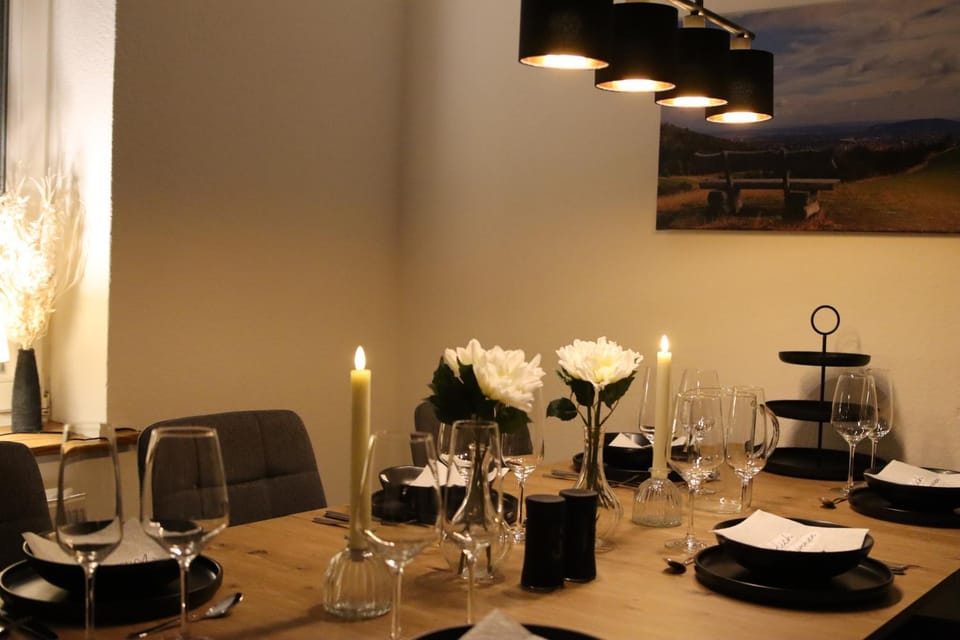 Dining area, kitchen