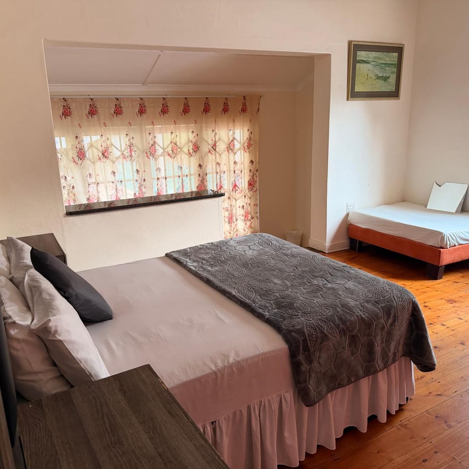 Eagles Enest BnB Bed and Breakfast in KwaZulu-Natal