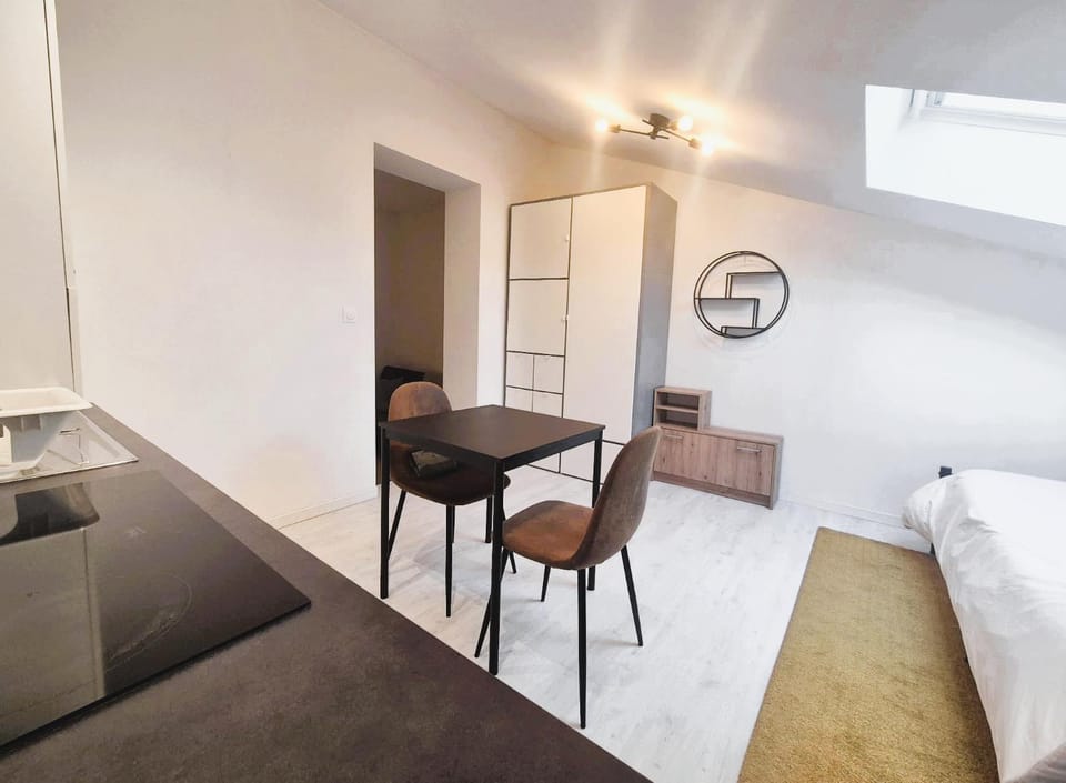 Astana - Concon confortable & Harmonieux Apartment in Reims