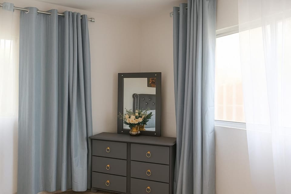 Bedroom, storage