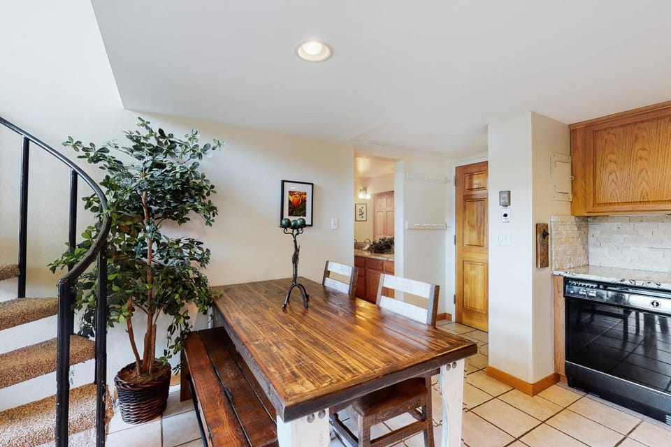 Summit House East 309 Apartment in Copper Mountain