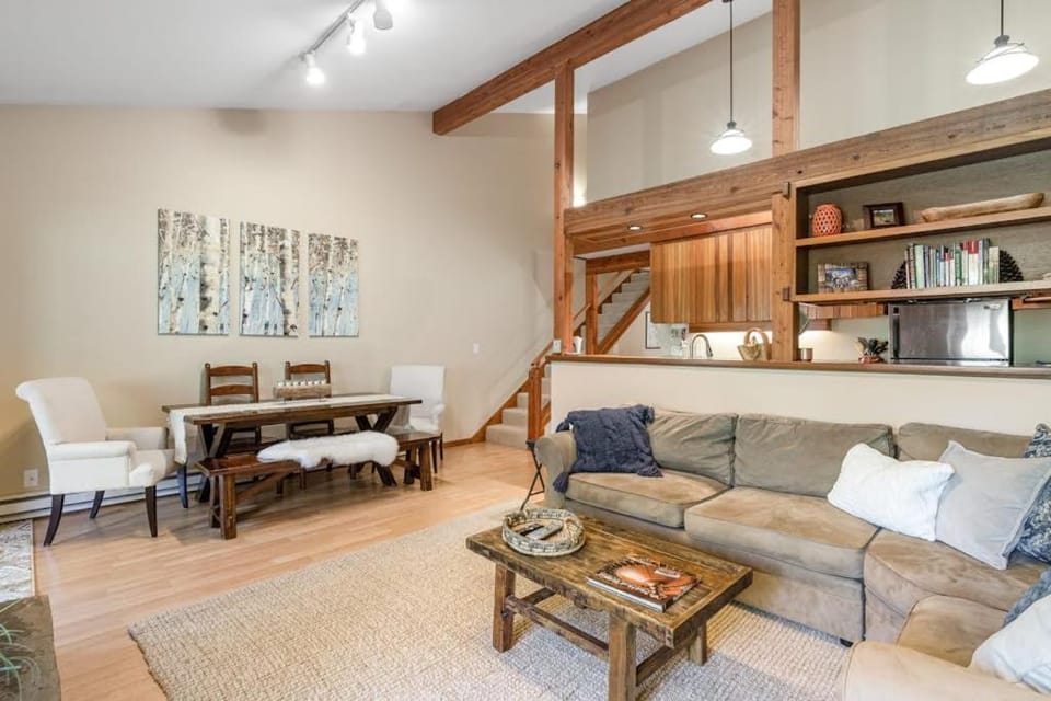 622 Tamarack Apartment in Wilson