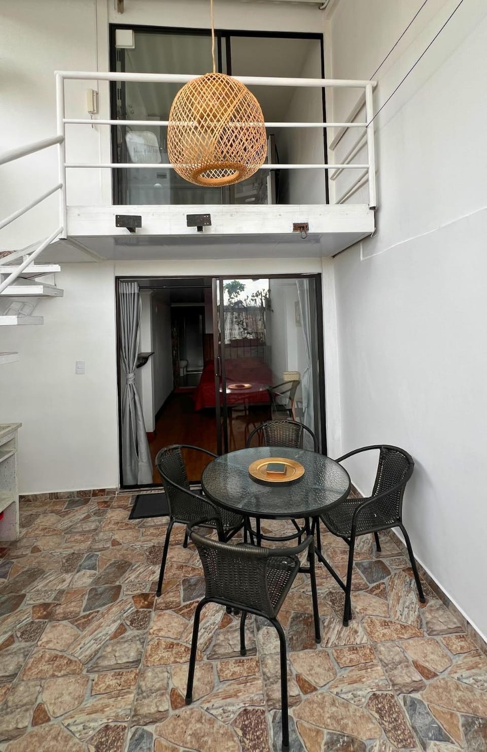 Patio, Dining area