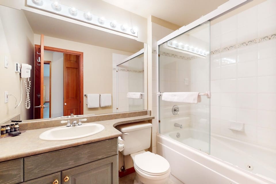 The Lagoons 72 Apartment in Whistler