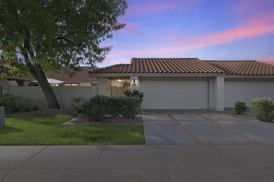 Tempe Oasis with Fire Pit & BBQ Lounge home House in Tempe