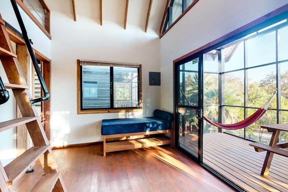 Toucan Cabaña at Inn The Trees -Gold Standard Certified House in Stann Creek District