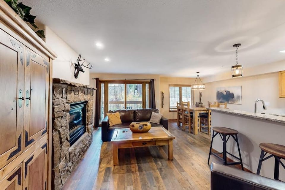 Los Pinos #D11 Apartment in Breckenridge
