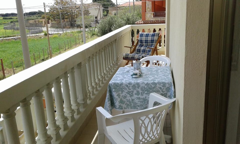 Balcony/Terrace, Garden view, Breakfast, Italian breakfast, Lunch