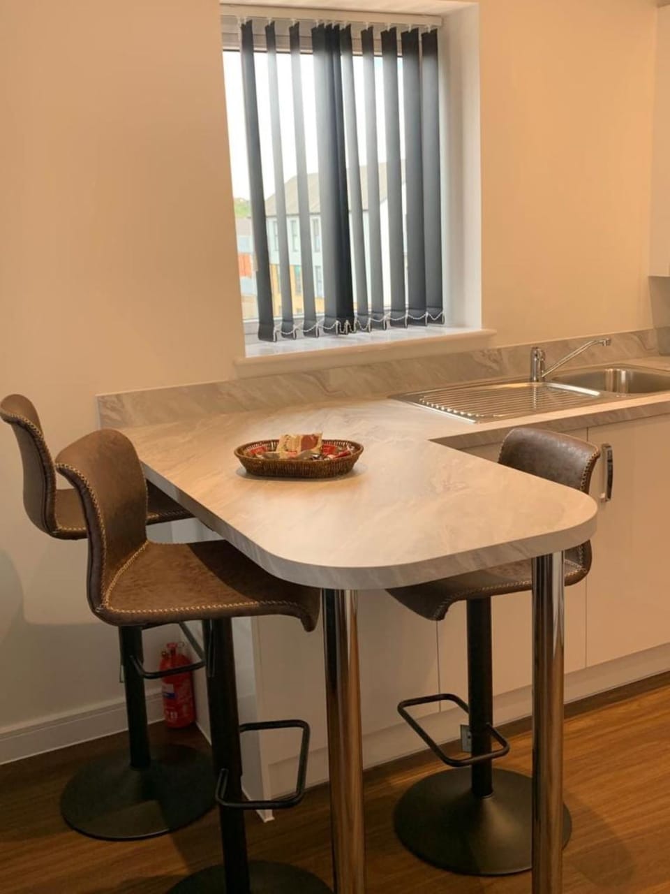 Neighbourhood, Living room, Dining area, dishwasher