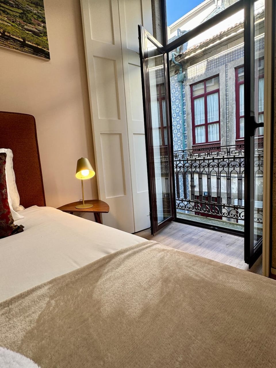 Bed, View (from property/room), Balcony/Terrace, Photo of the whole room