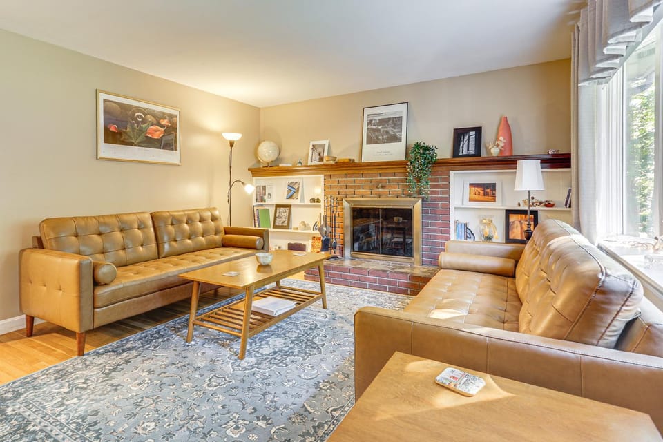 2 Mi to New England Sports Village - Quiet Home House in North Attleborough