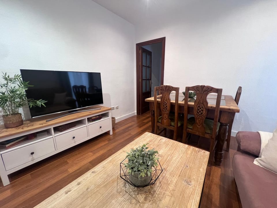 TV and multimedia, Seating area