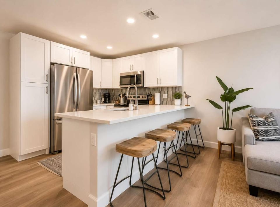 Waterfront-Family & Pet Friendly for 6 House in Apollo Beach