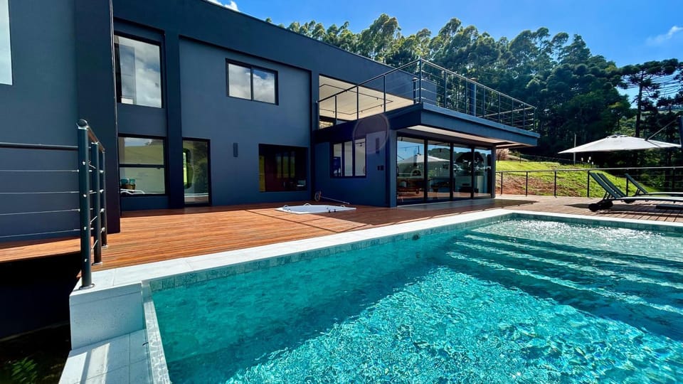 Loft mantiqueira House in State of São Paulo