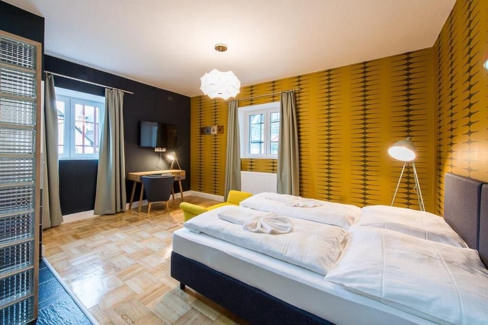 Bed, Photo of the whole room