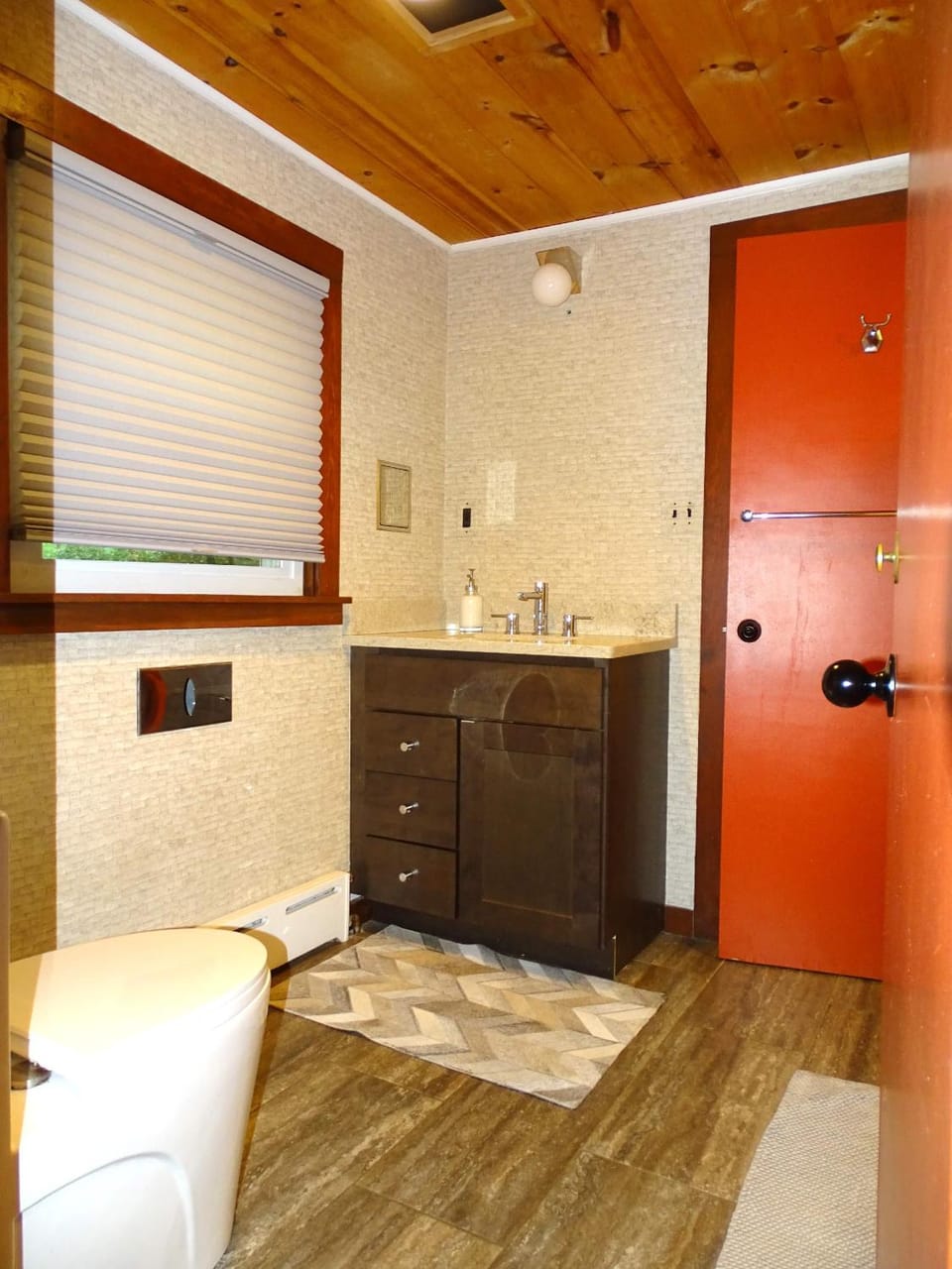 Beautiful Guest Cabin on Quiet Estate Cabin in Northborough