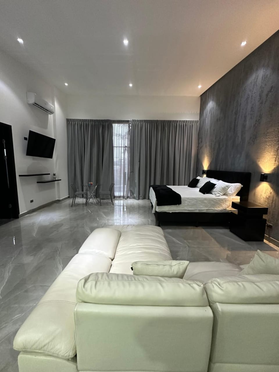 Penthouse 333 Hotel in San Jose