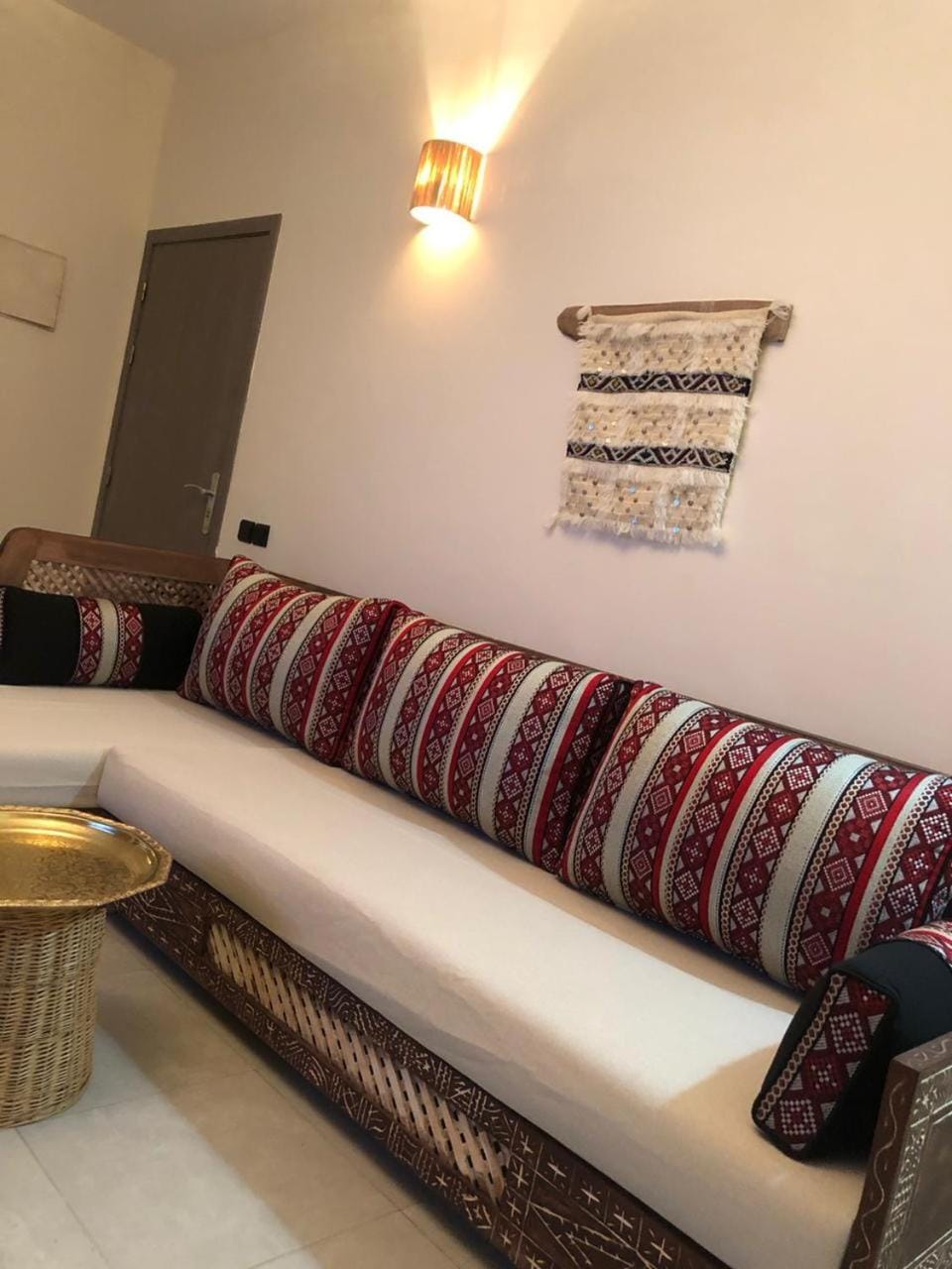 Living room, Seating area, Breakfast