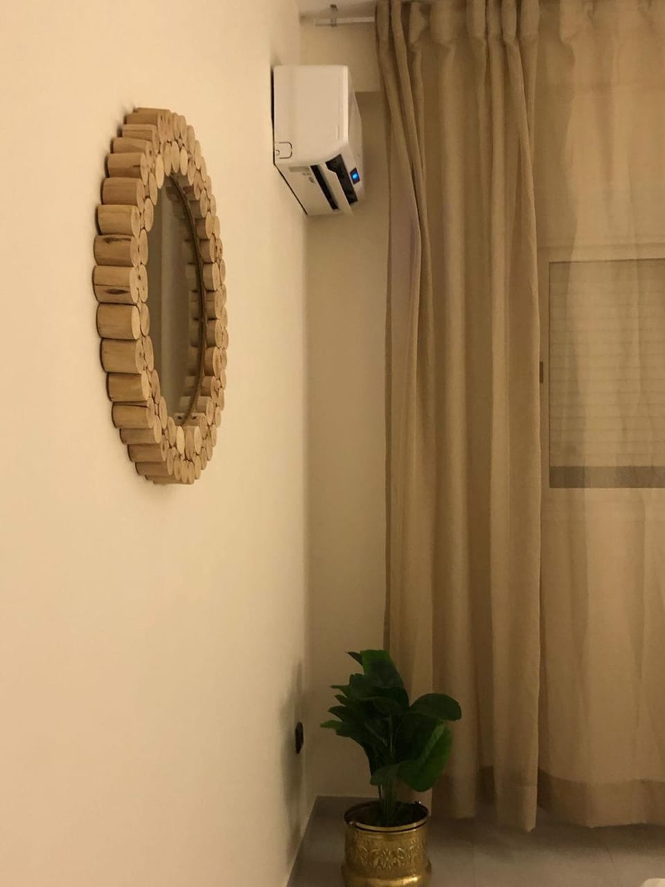 Bed, Bedroom, air conditioner