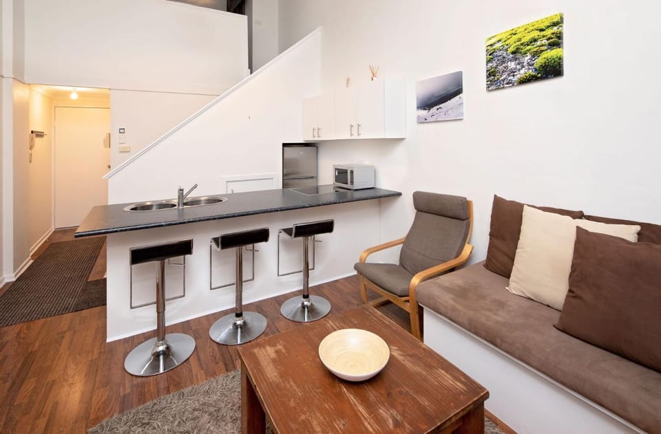 Kitchen or kitchenette, Living room