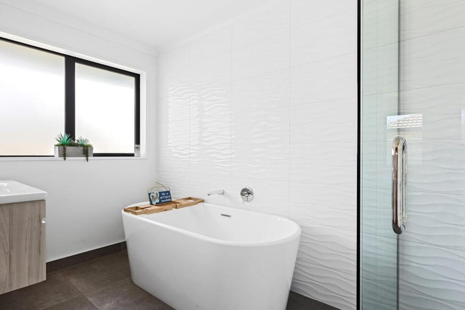 Bathroom, Bath