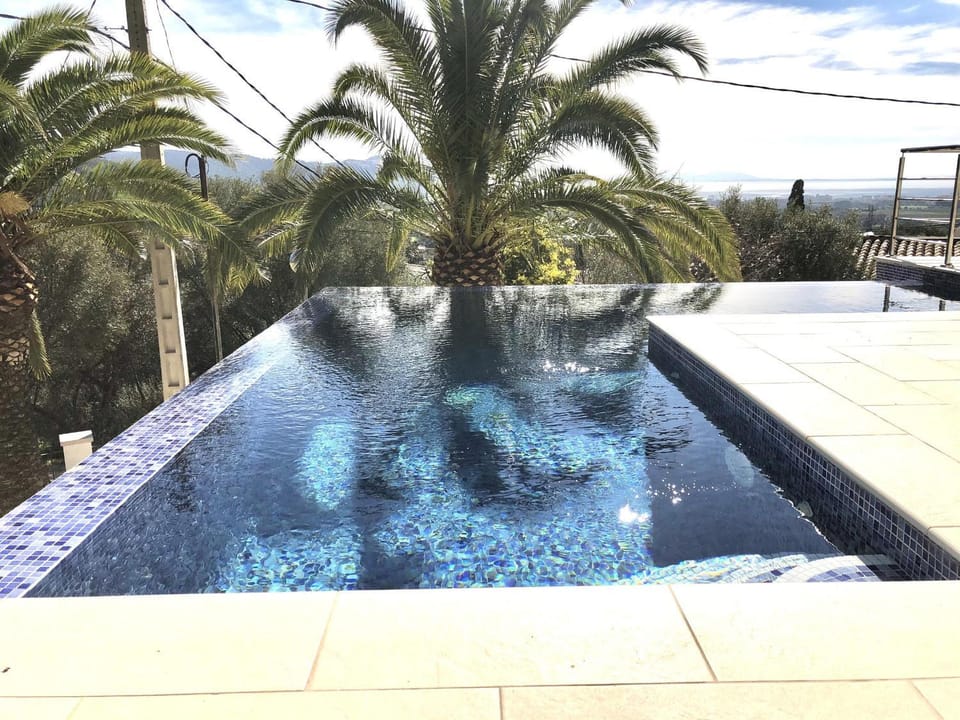 Villa moderna en Roses con piscina, aire acondicionado y parking privado - ES-258-164 Villa in Alt Empordà