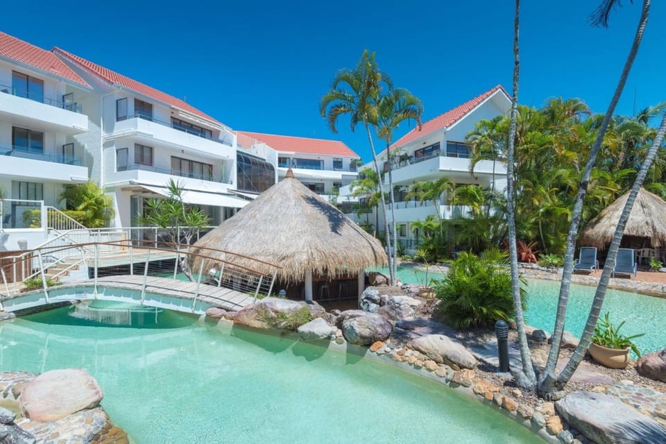 Property building, Pool view, Swimming pool, Swimming pool