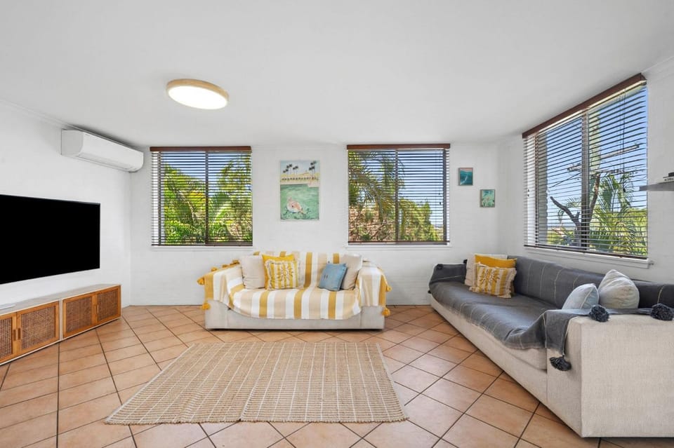Living room, air conditioner