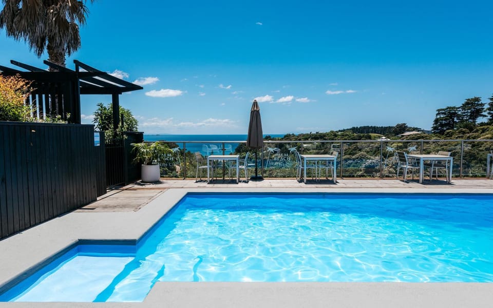 Villa Aqua at Palm Beach Apartment in Auckland Region