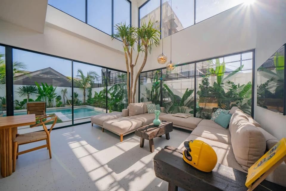 Luxury 4BR Villa Private Pool & Sea Horizon House in North Kuta