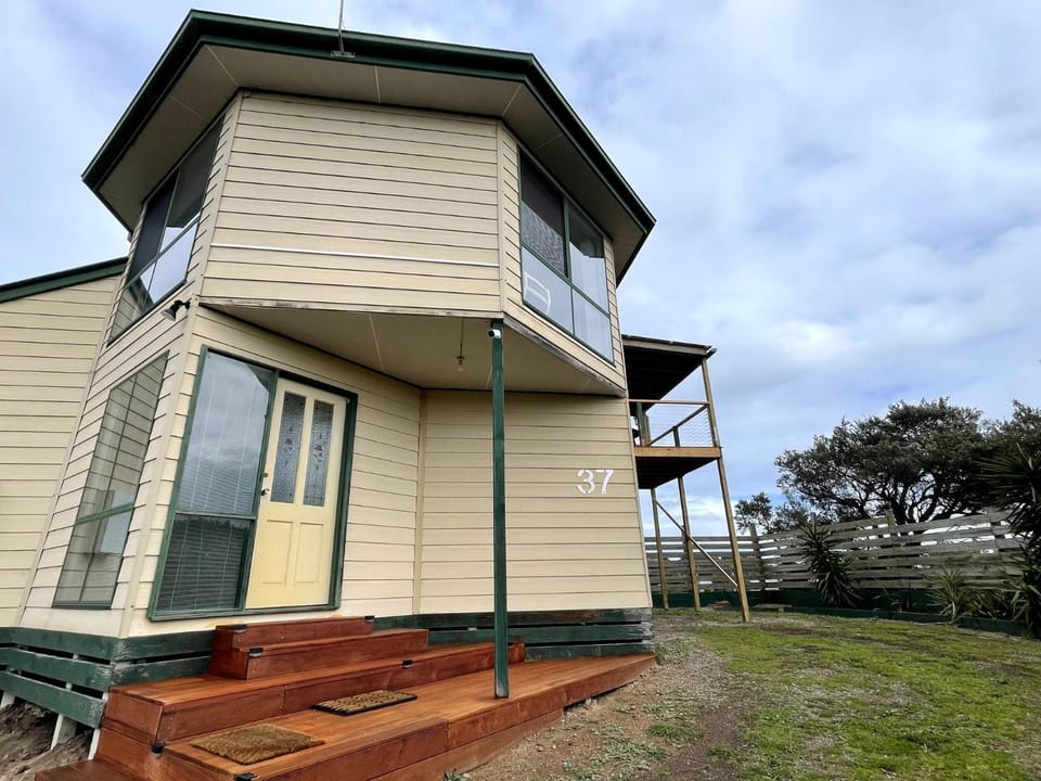 Inlet 37 House in Venus Bay