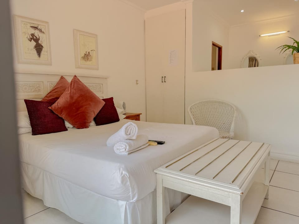 Amoris Guesthouse - Waterkloof ridge Bed and Breakfast in Pretoria